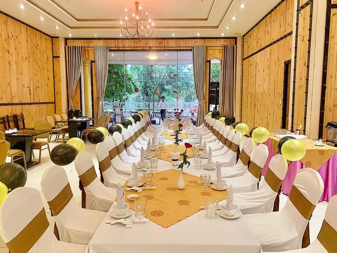 Viet Uc Hotel Ben Tre Exterior photo